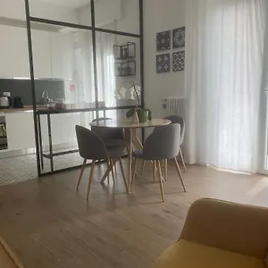 https://verde-salvia-home.it-lombardy.com