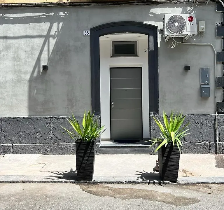 Chimera House Apartment Catania 0*,  Italy